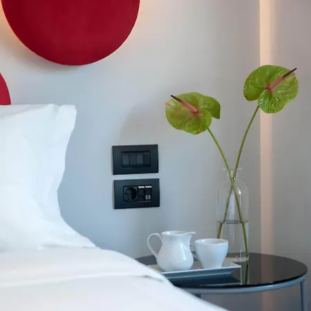 Hotel Utopia Ermou 4*